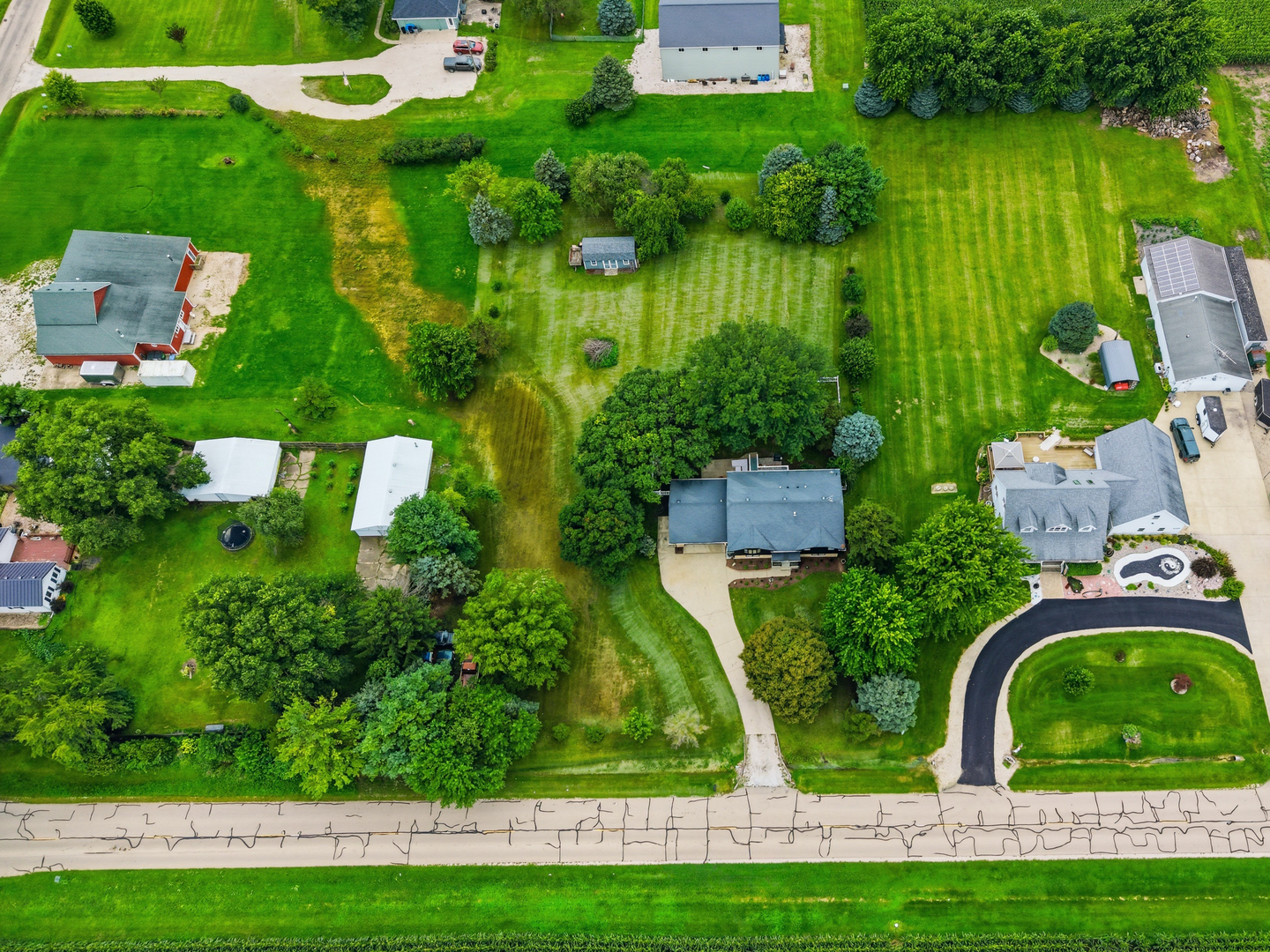 main property photo 29