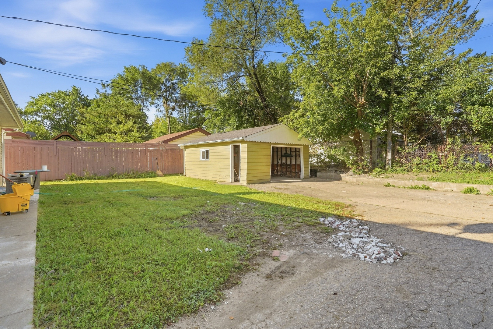 main property photo 16