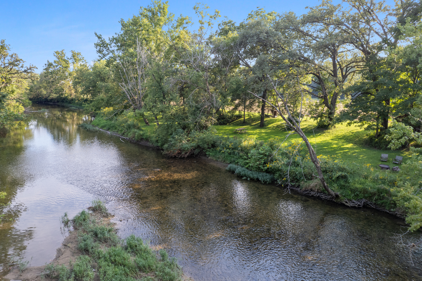 main property photo 11
