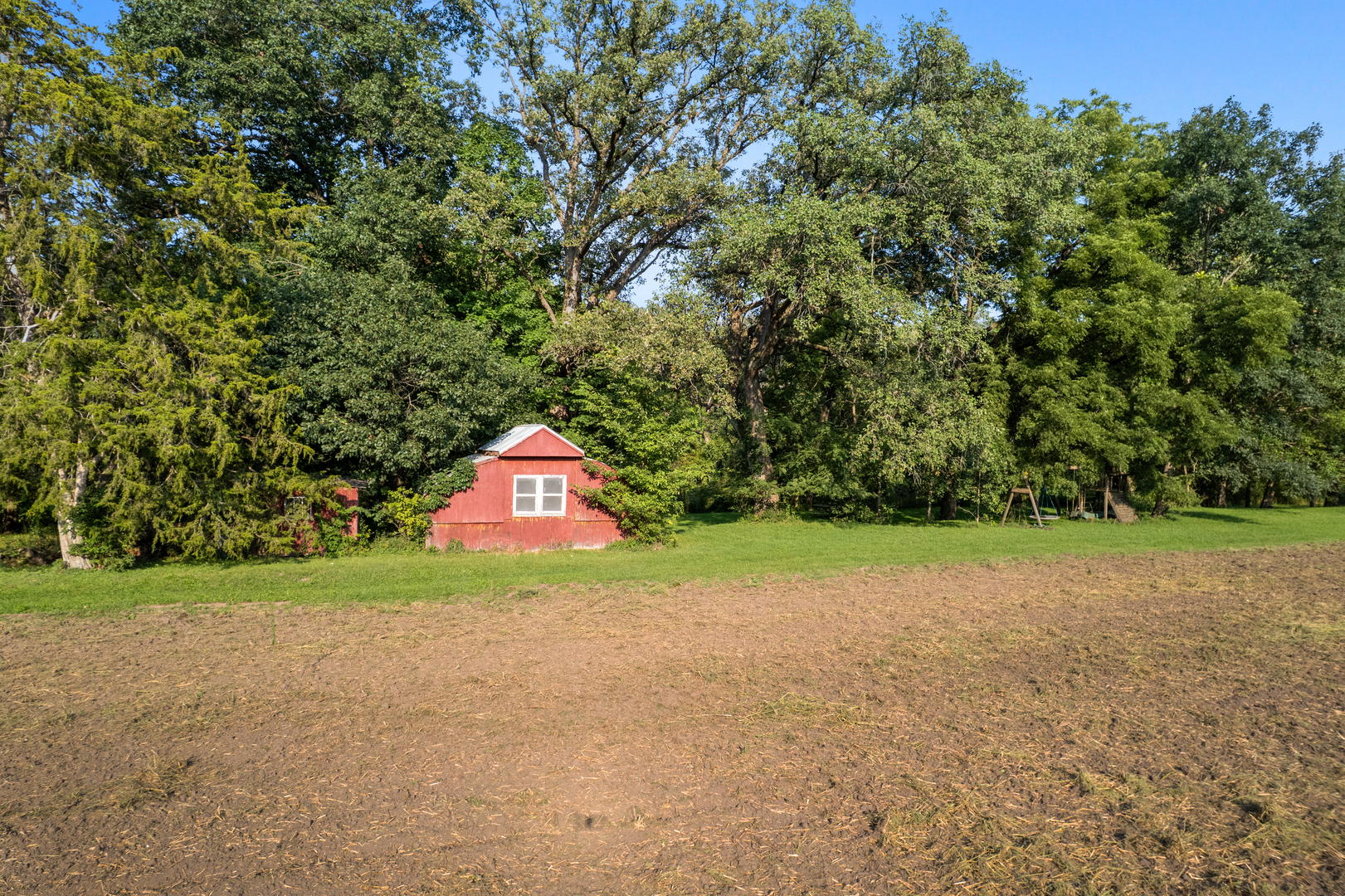 main property photo 13