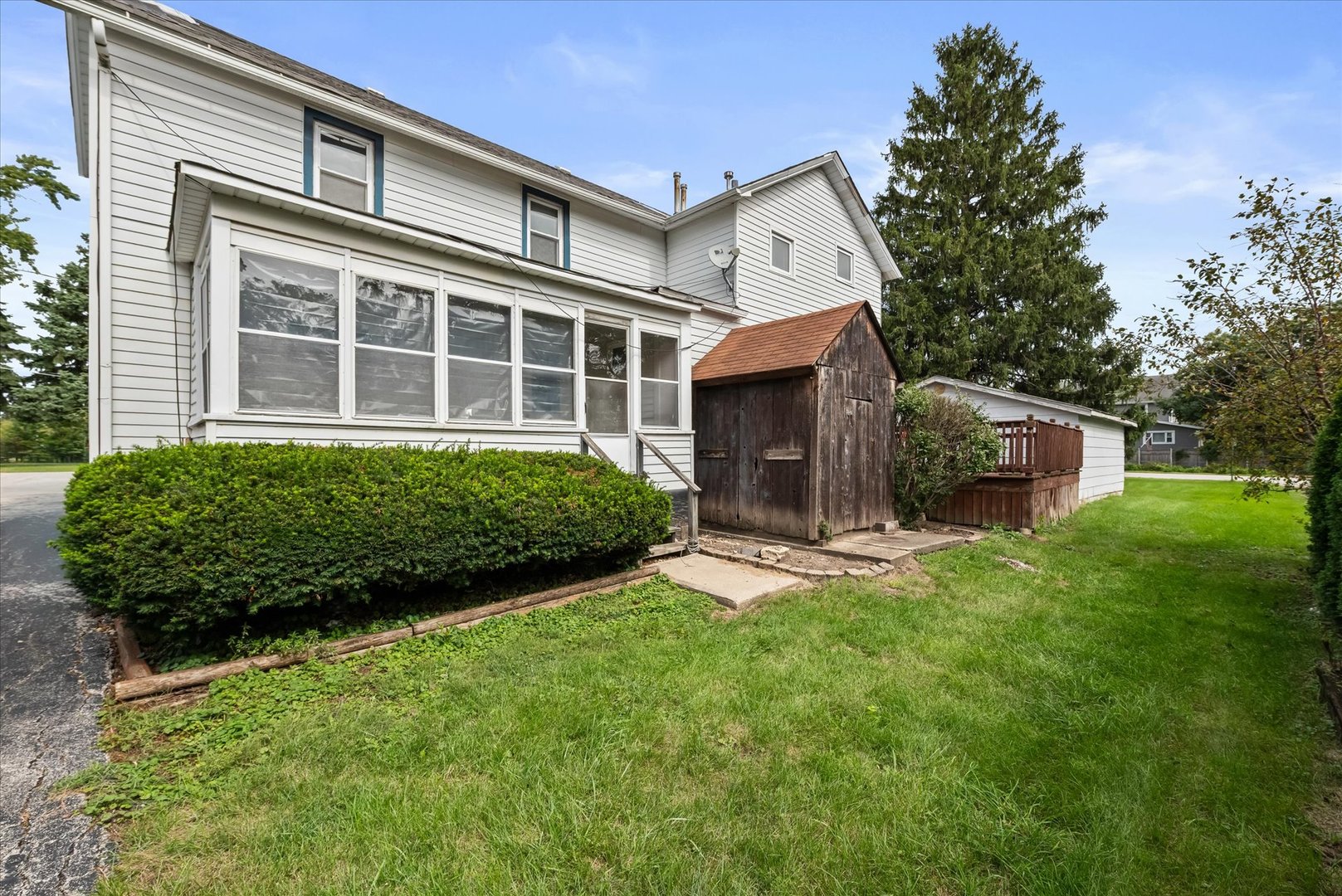 main property photo 16