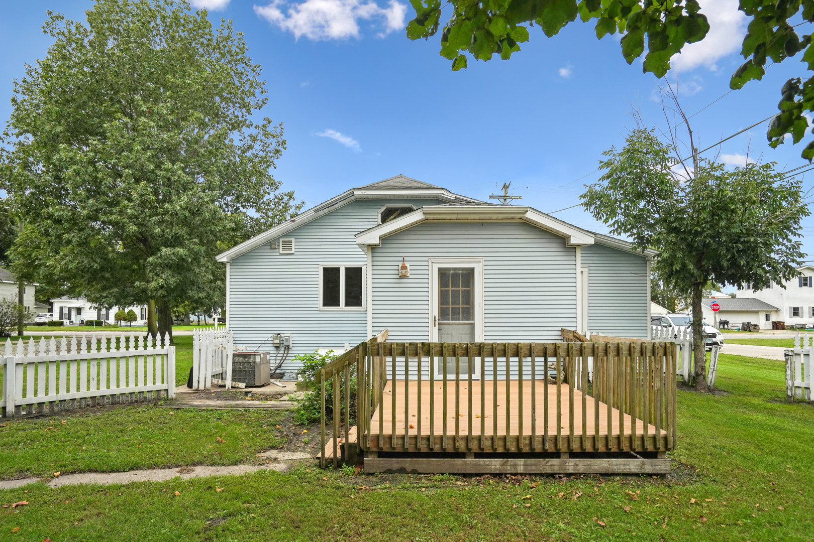 main property photo 27