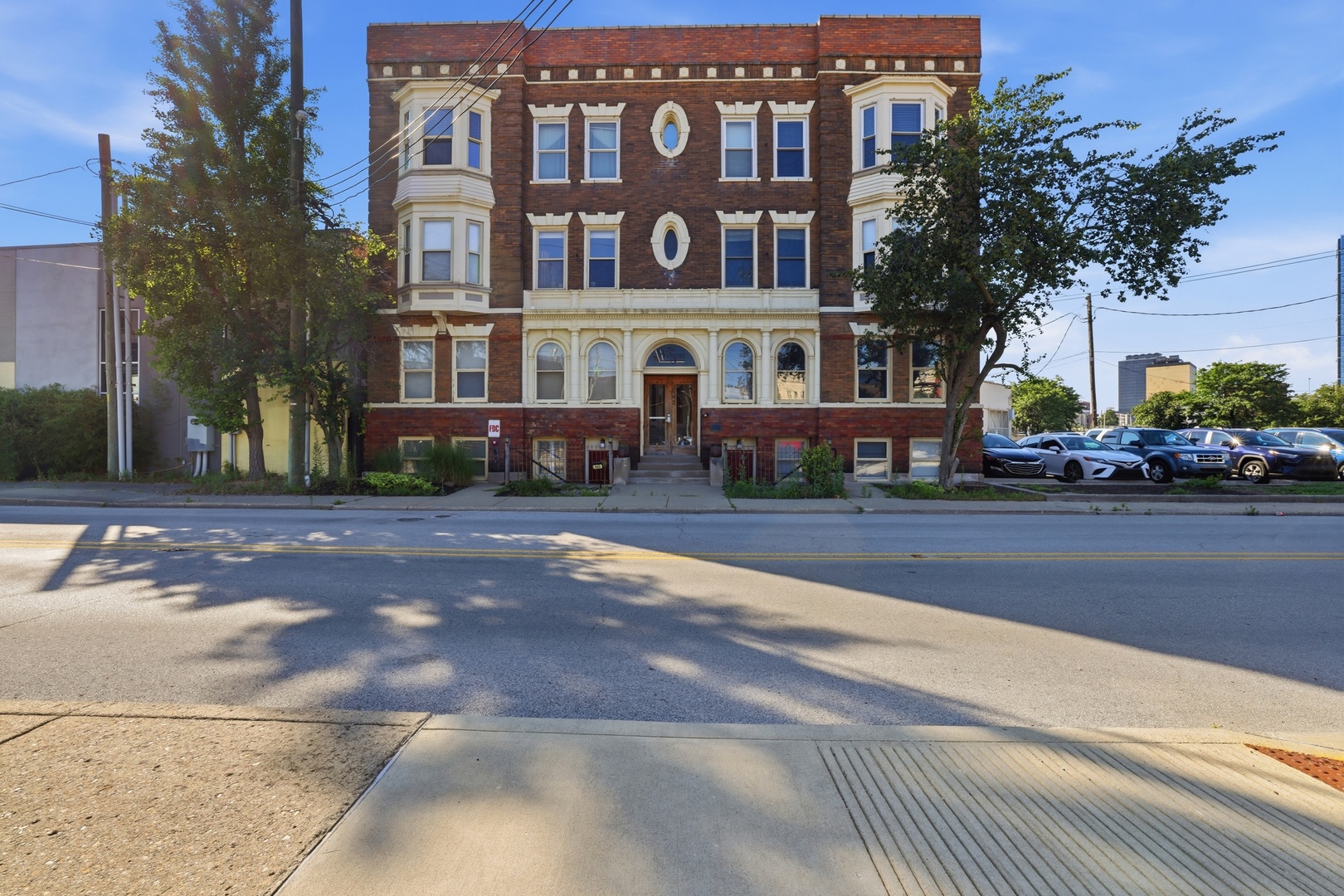 main property photo 0