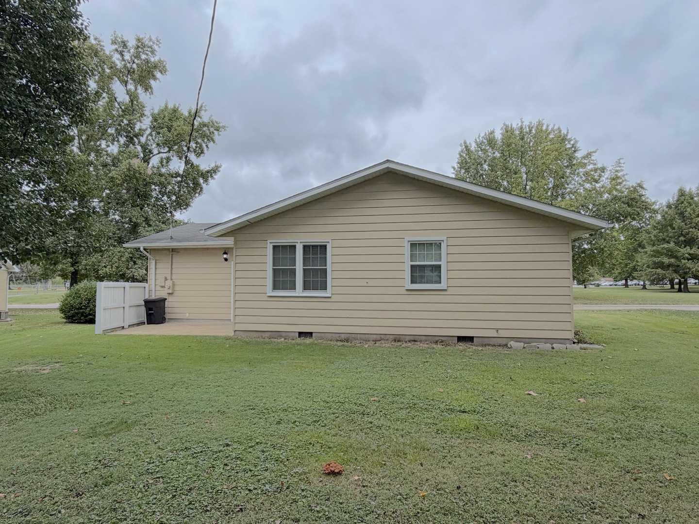 main property photo 17