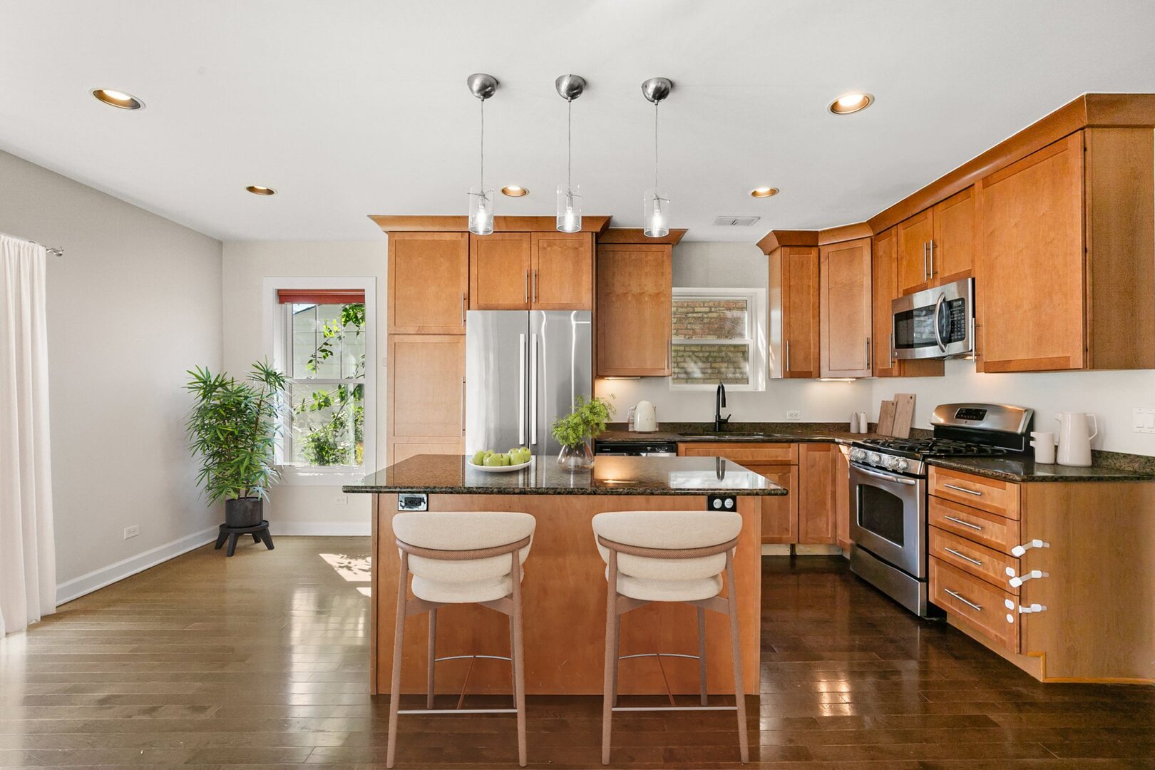 main property photo 7