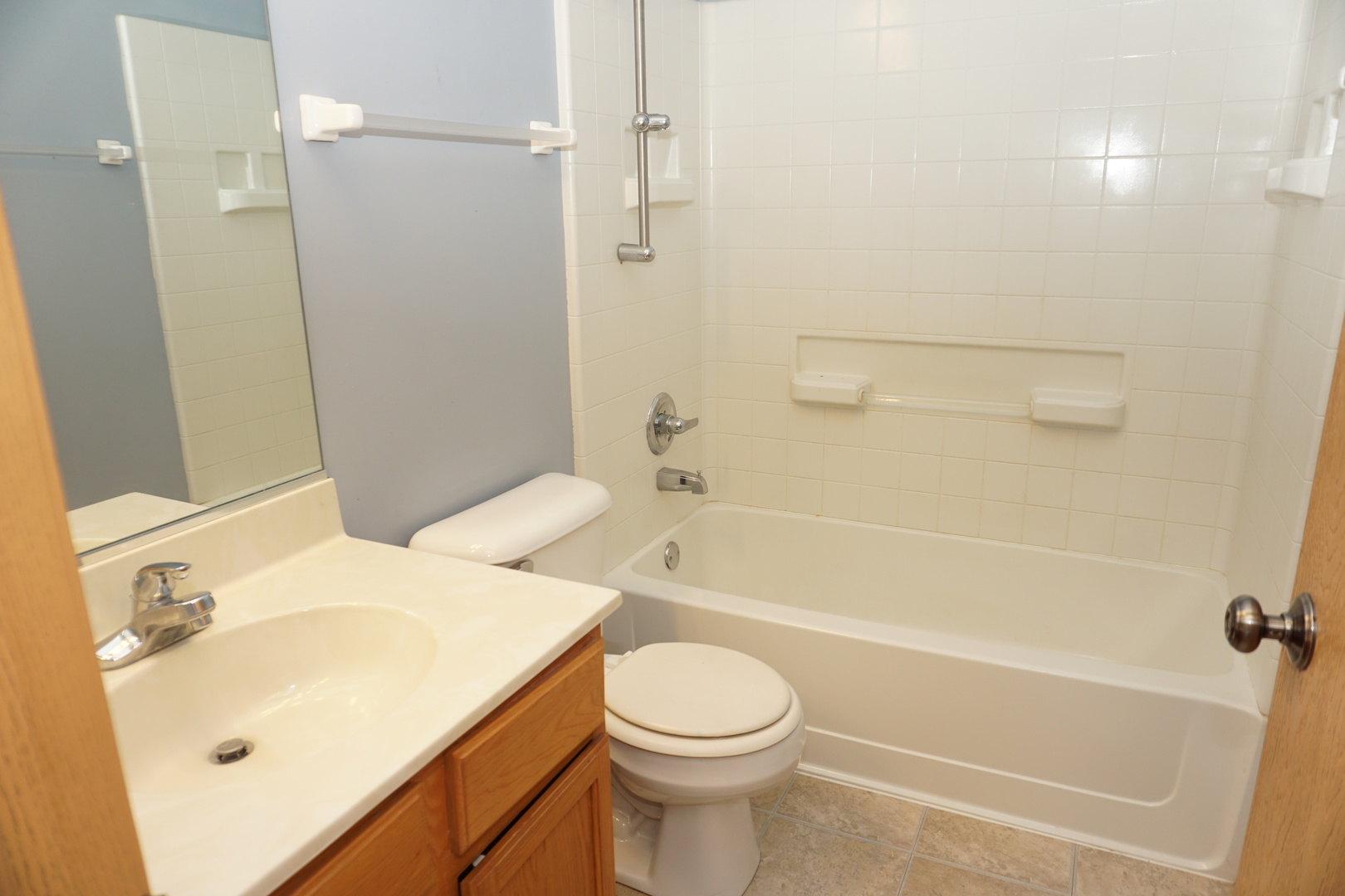 main property photo 13