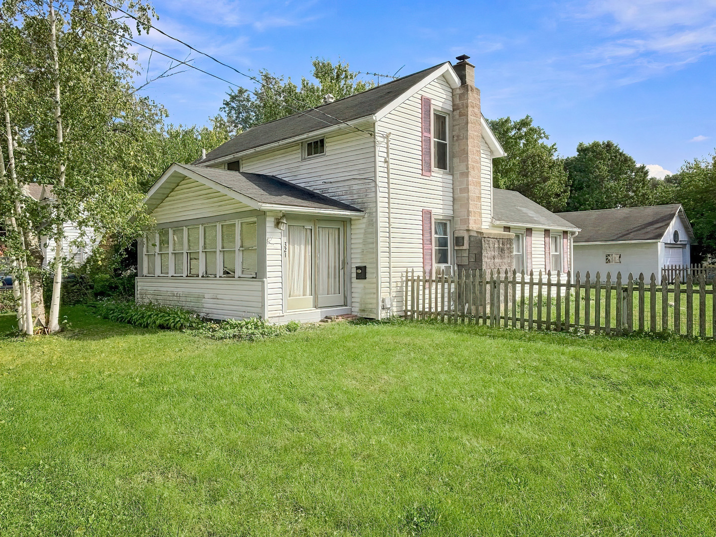 main property photo 19