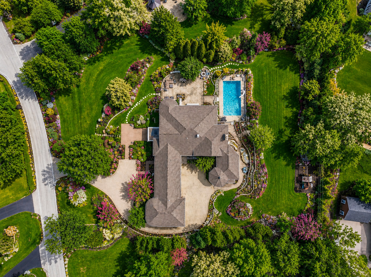 main property photo 47