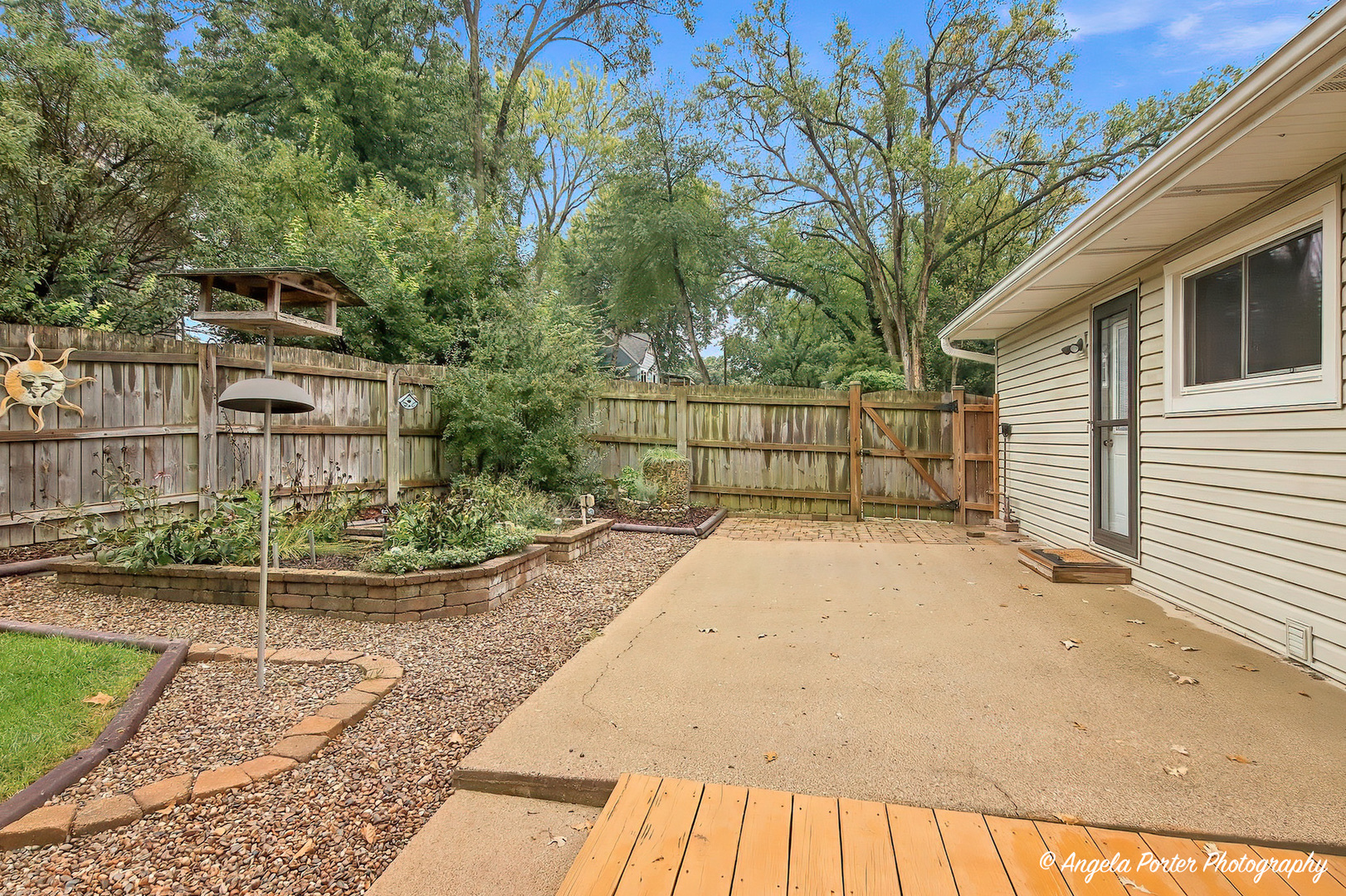 main property photo 13