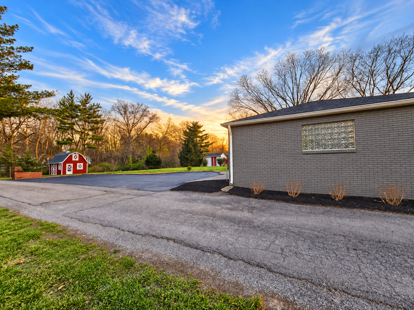 main property photo 50