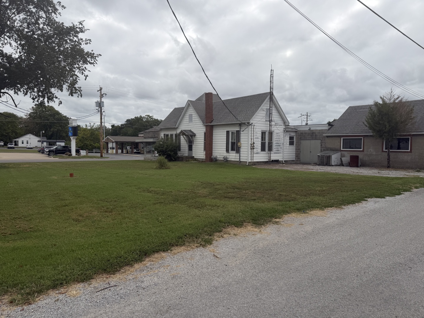 main property photo 5