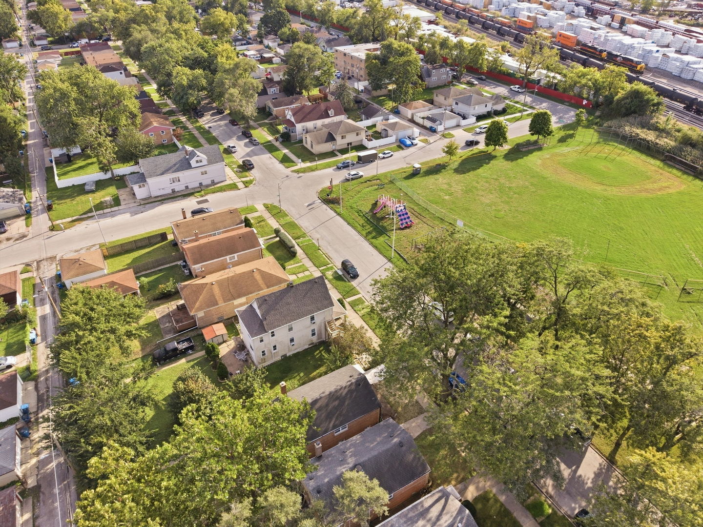 main property photo 16