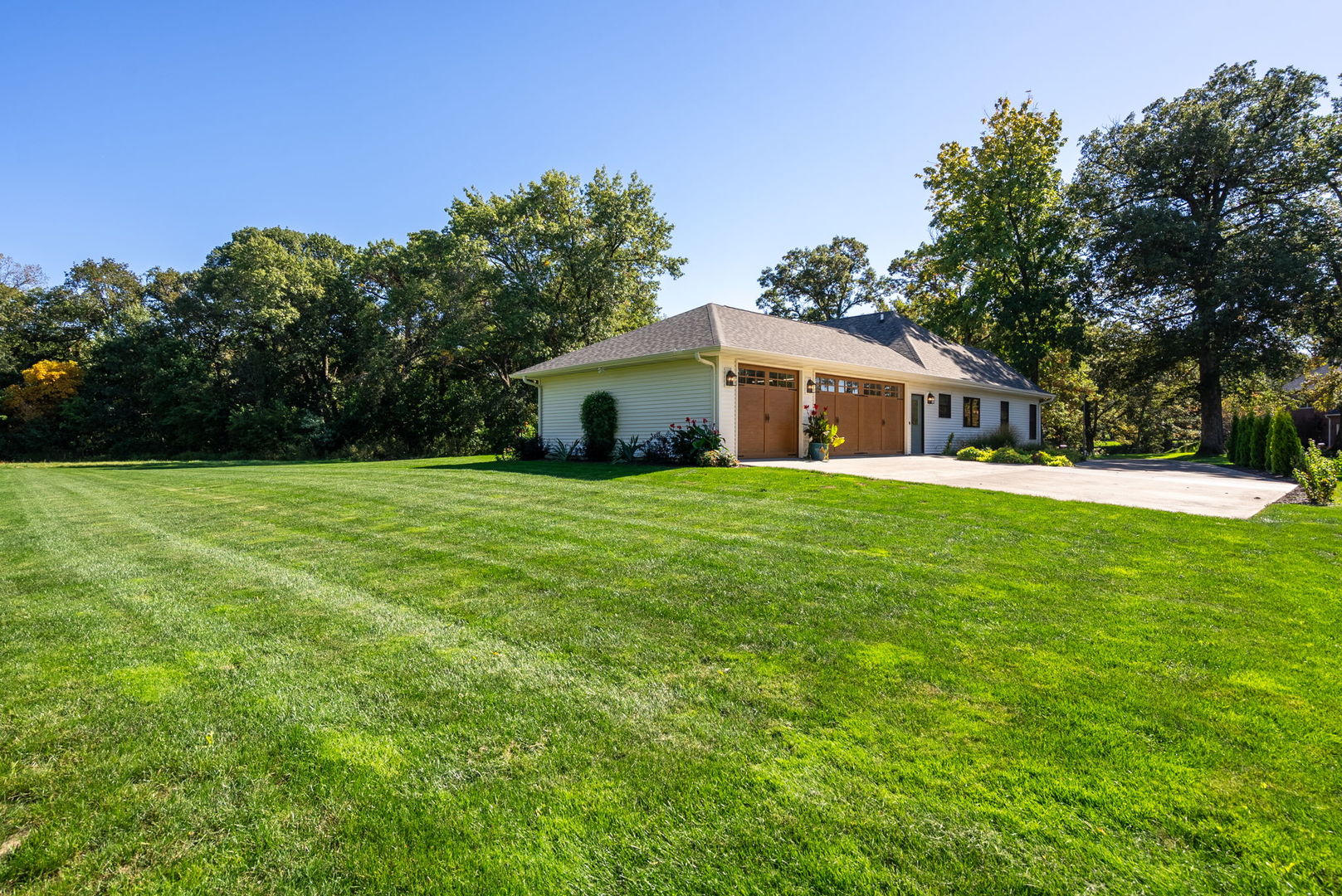 main property photo 52