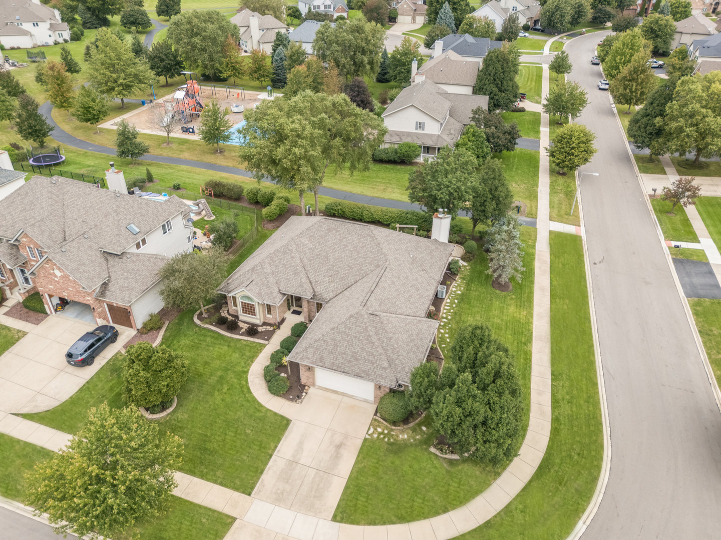main property photo 13