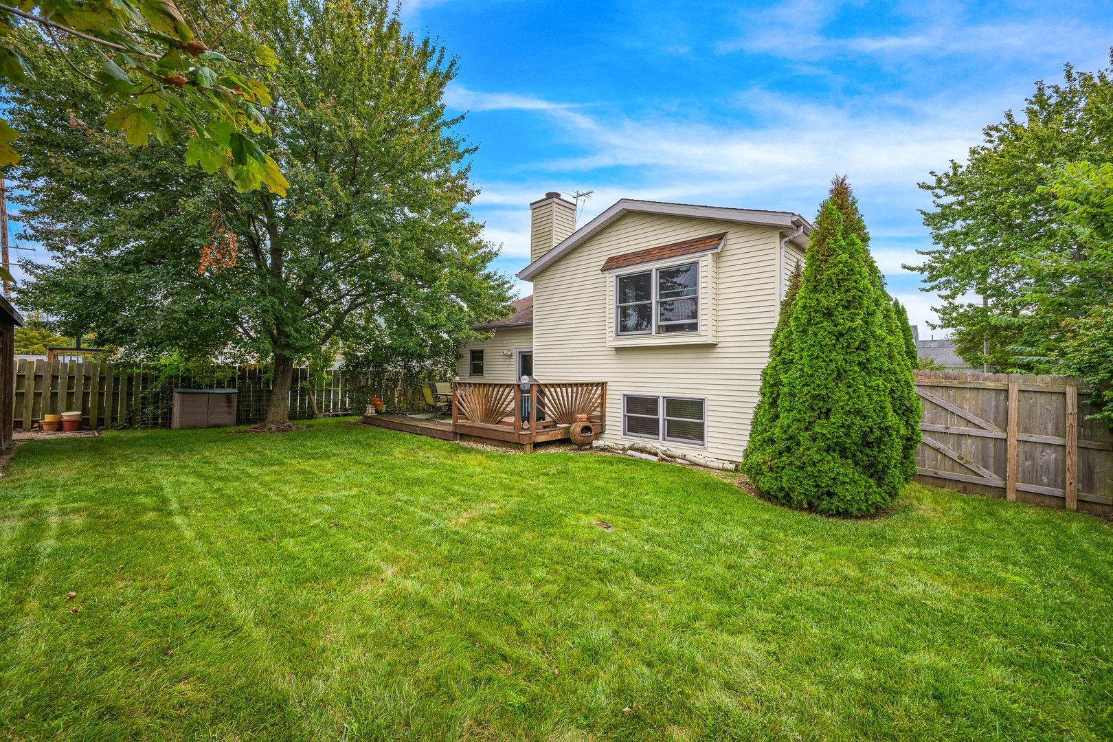 main property photo 28