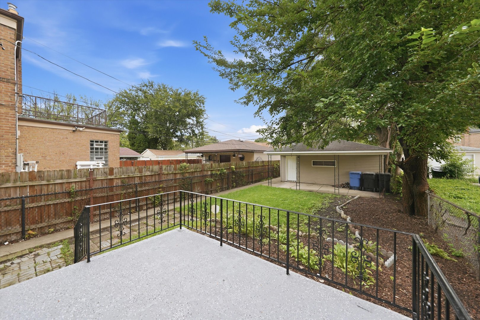 main property photo 35