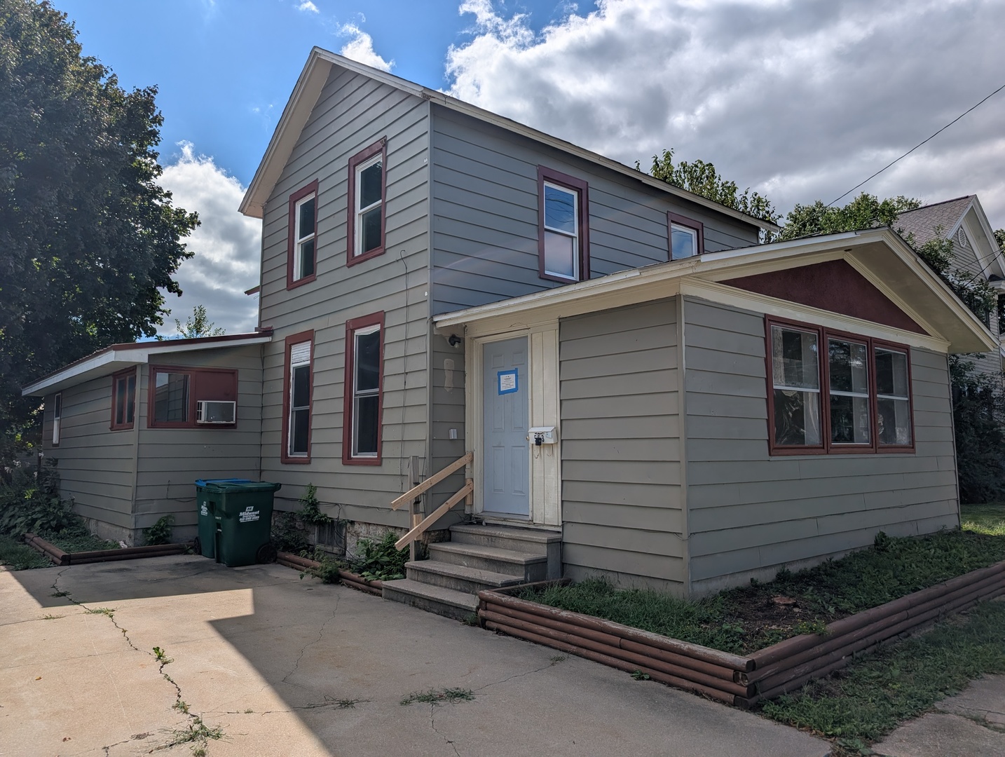 main property photo 23