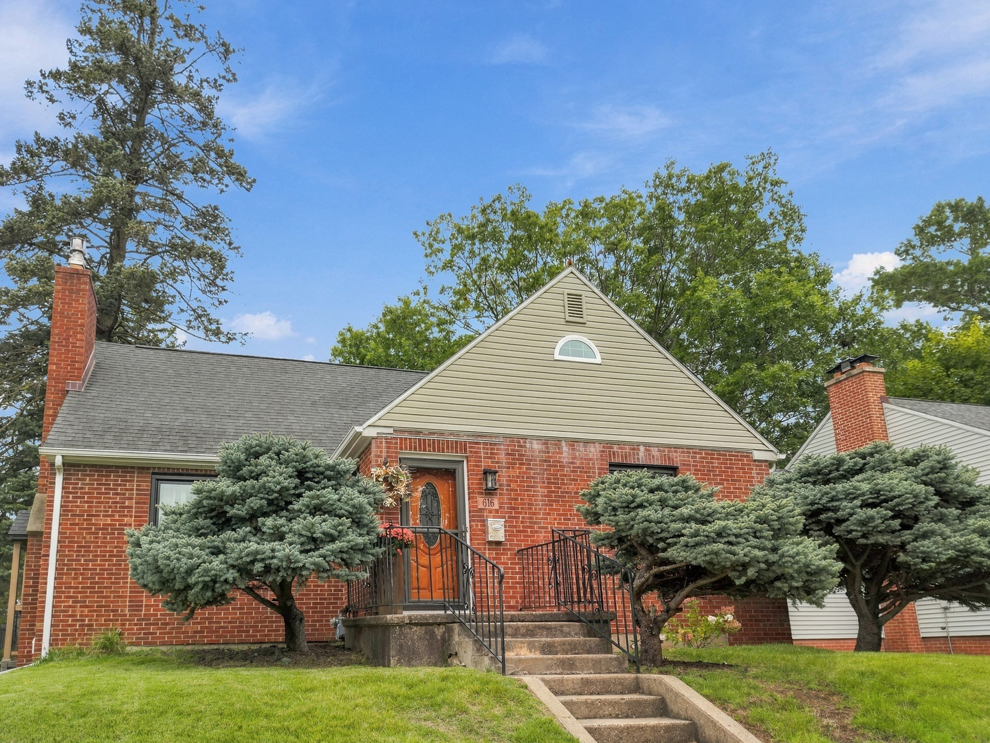 main property photo 32