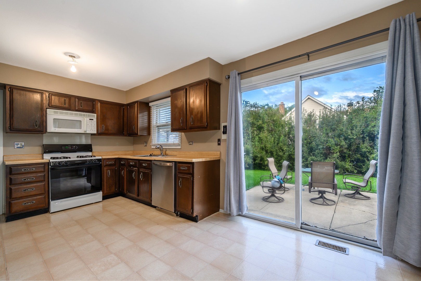 property viewer photo 10