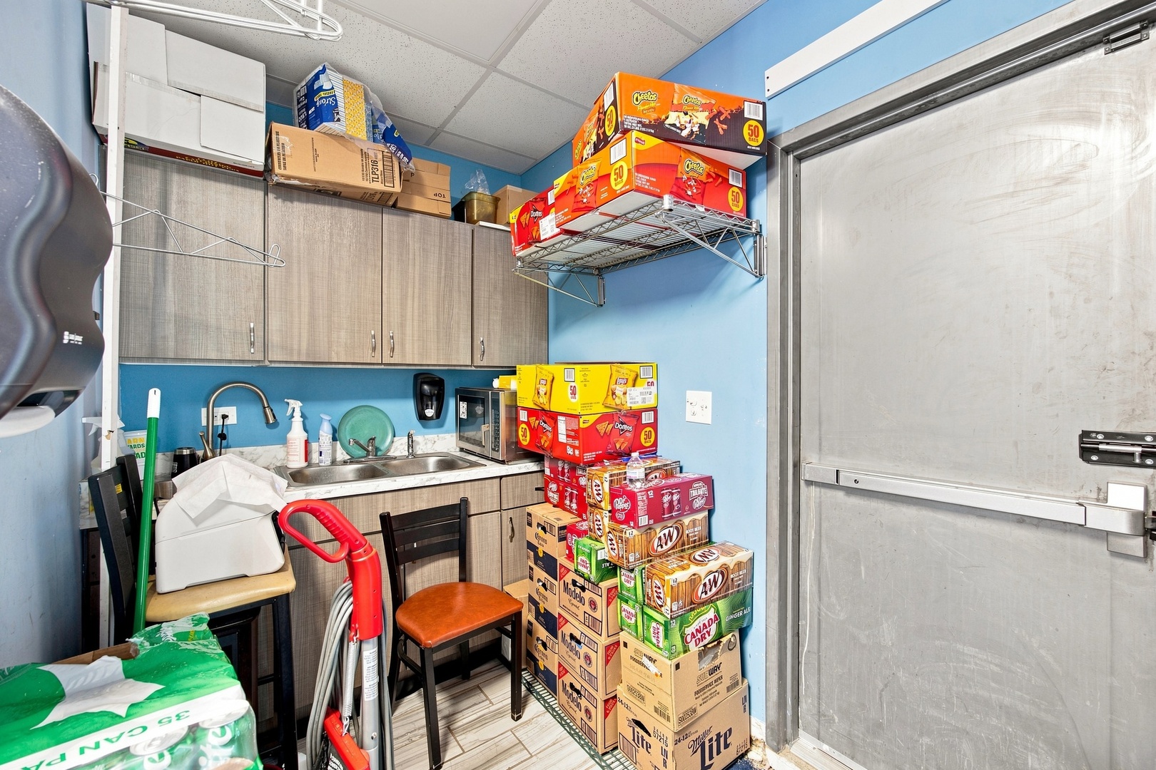 main property photo 33