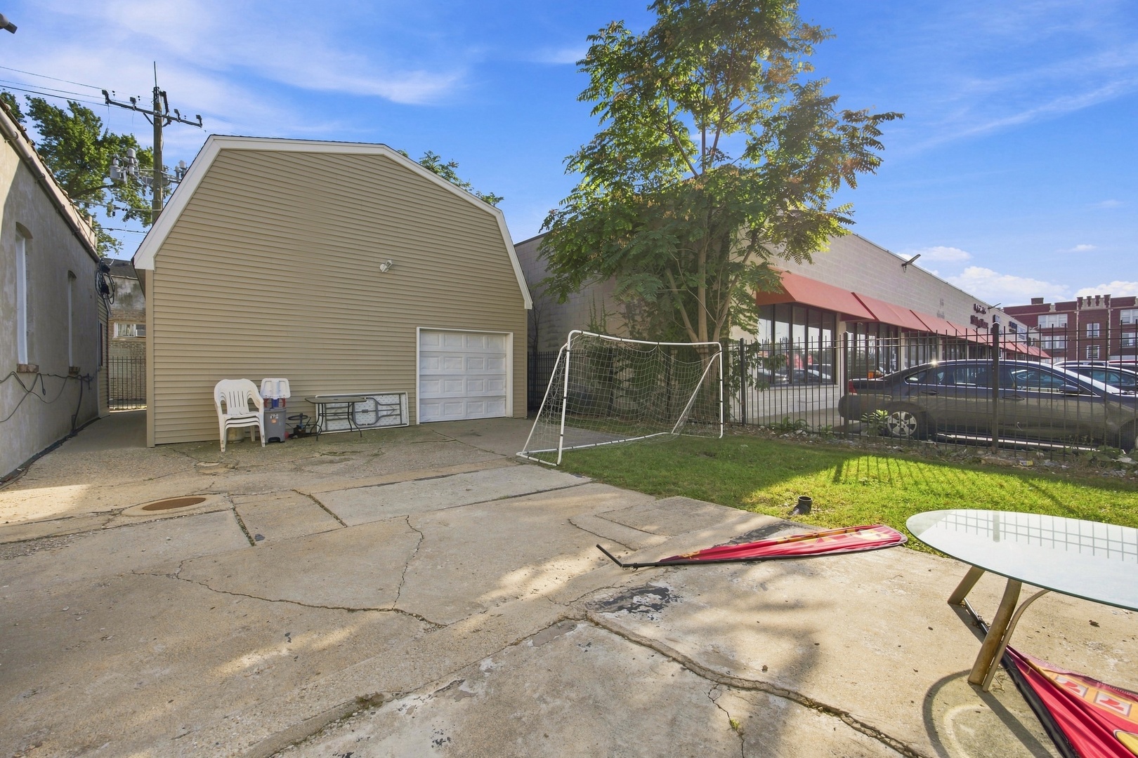 main property photo 36