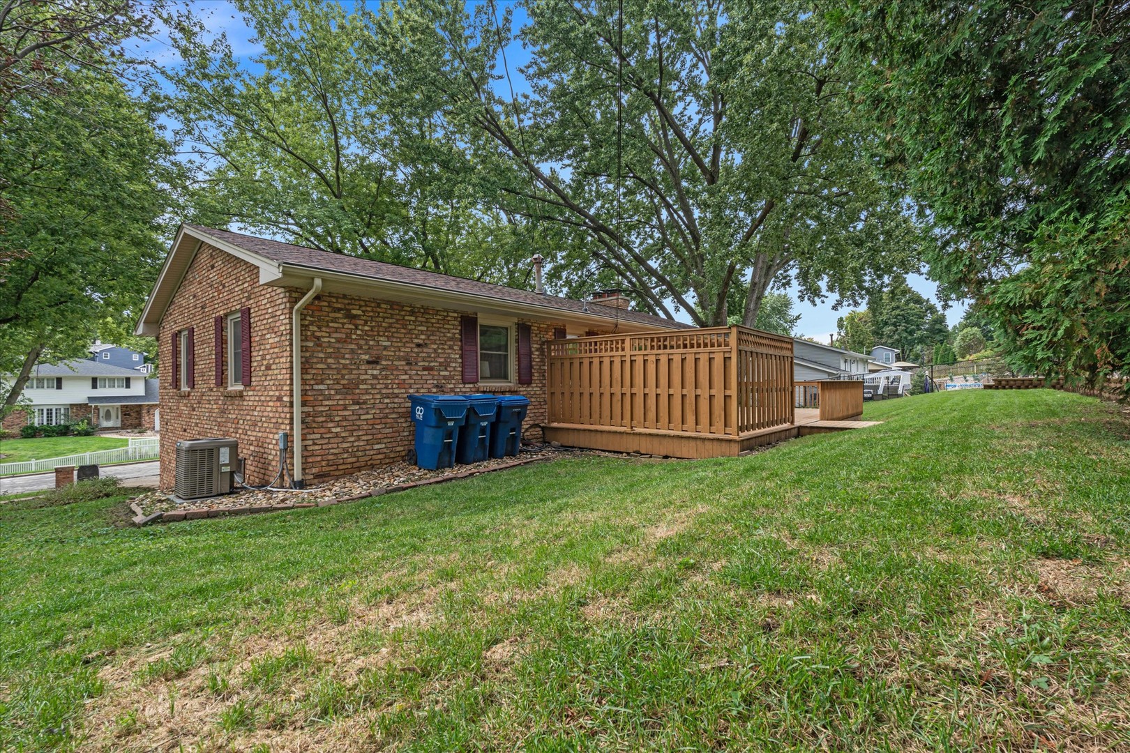 main property photo 13