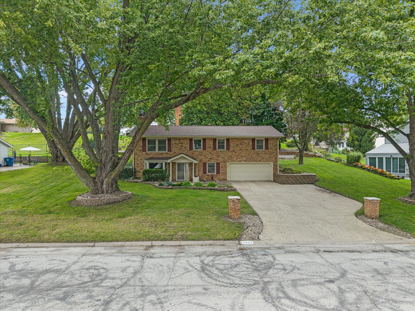 main property photo 17