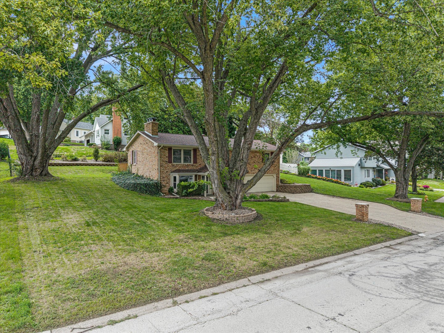 main property photo 18