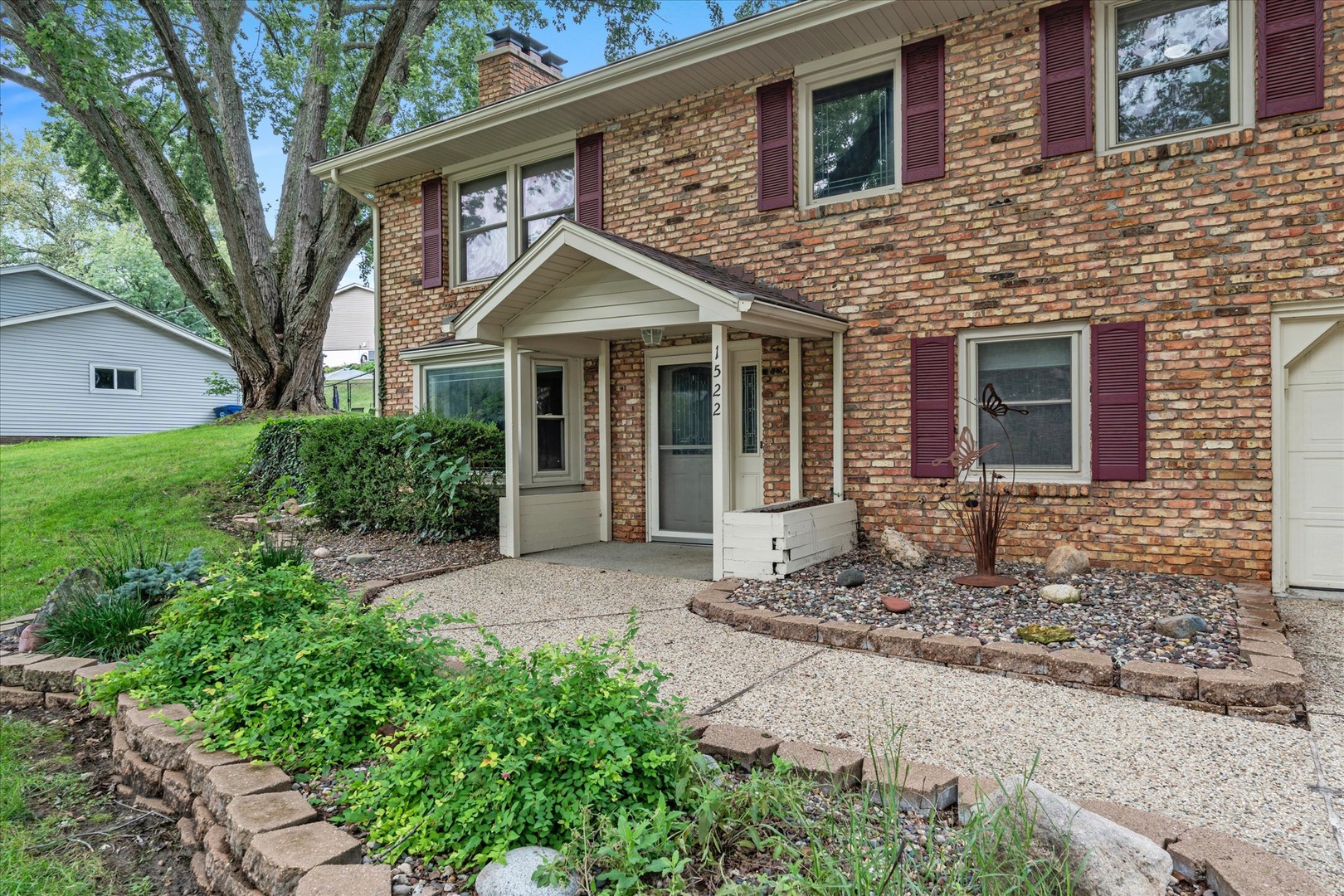 main property photo 6