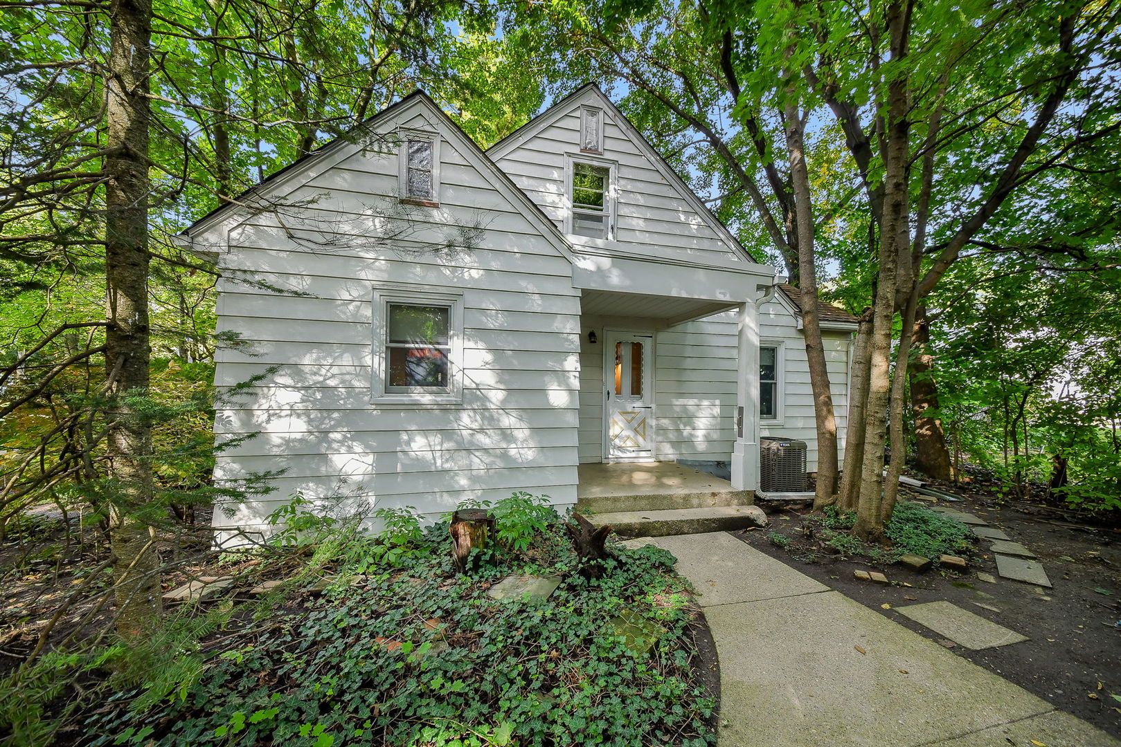 main property photo 25