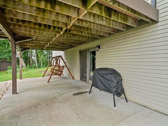 main property photo 41