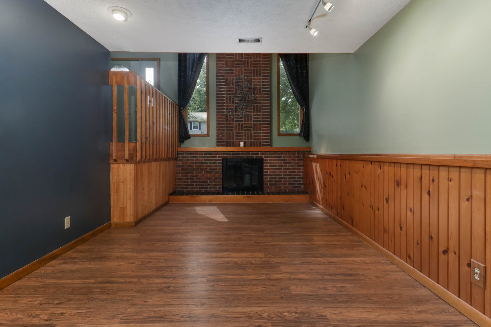 main property photo 24