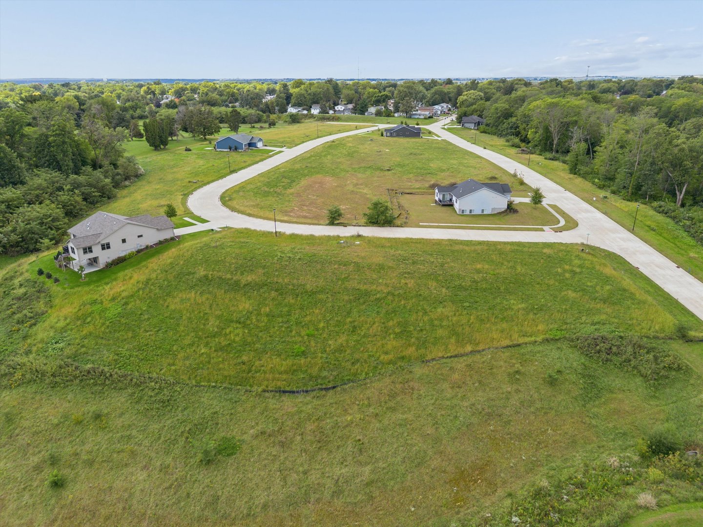 main property photo 3