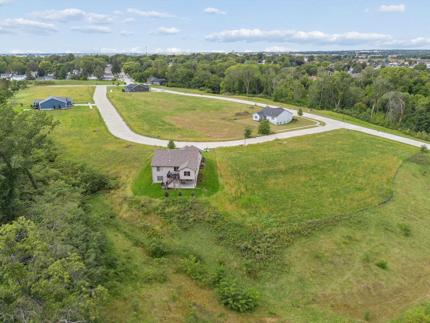 main property photo 4