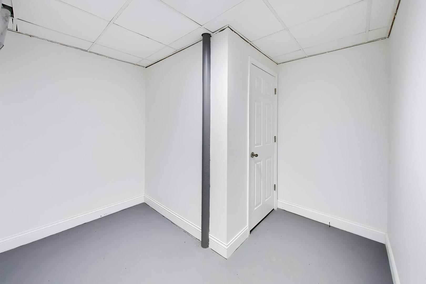 main property photo 67