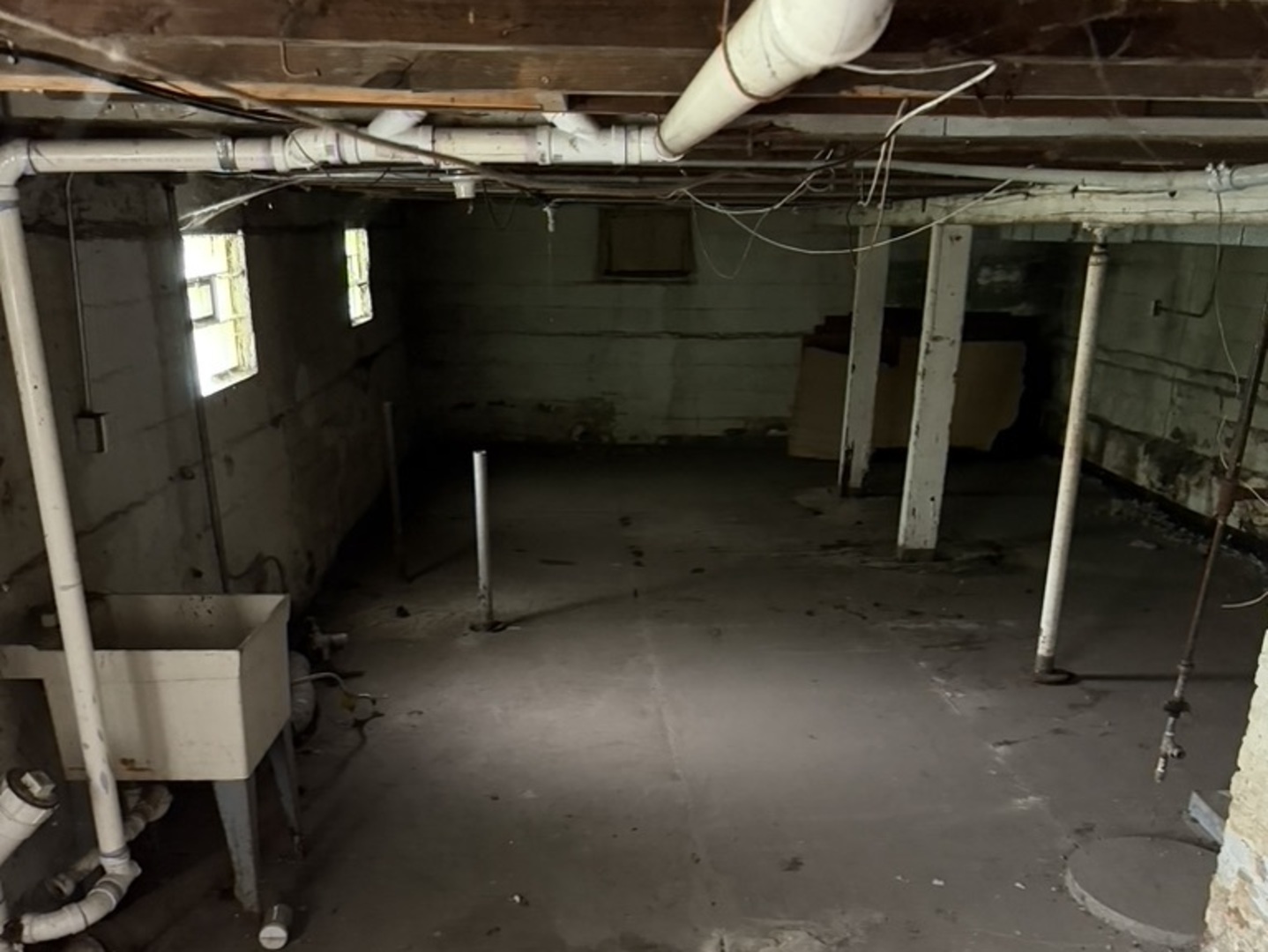 main property photo 9