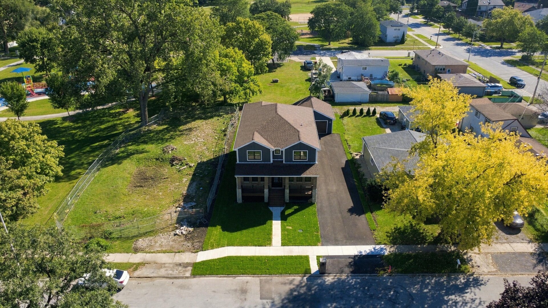 main property photo 5