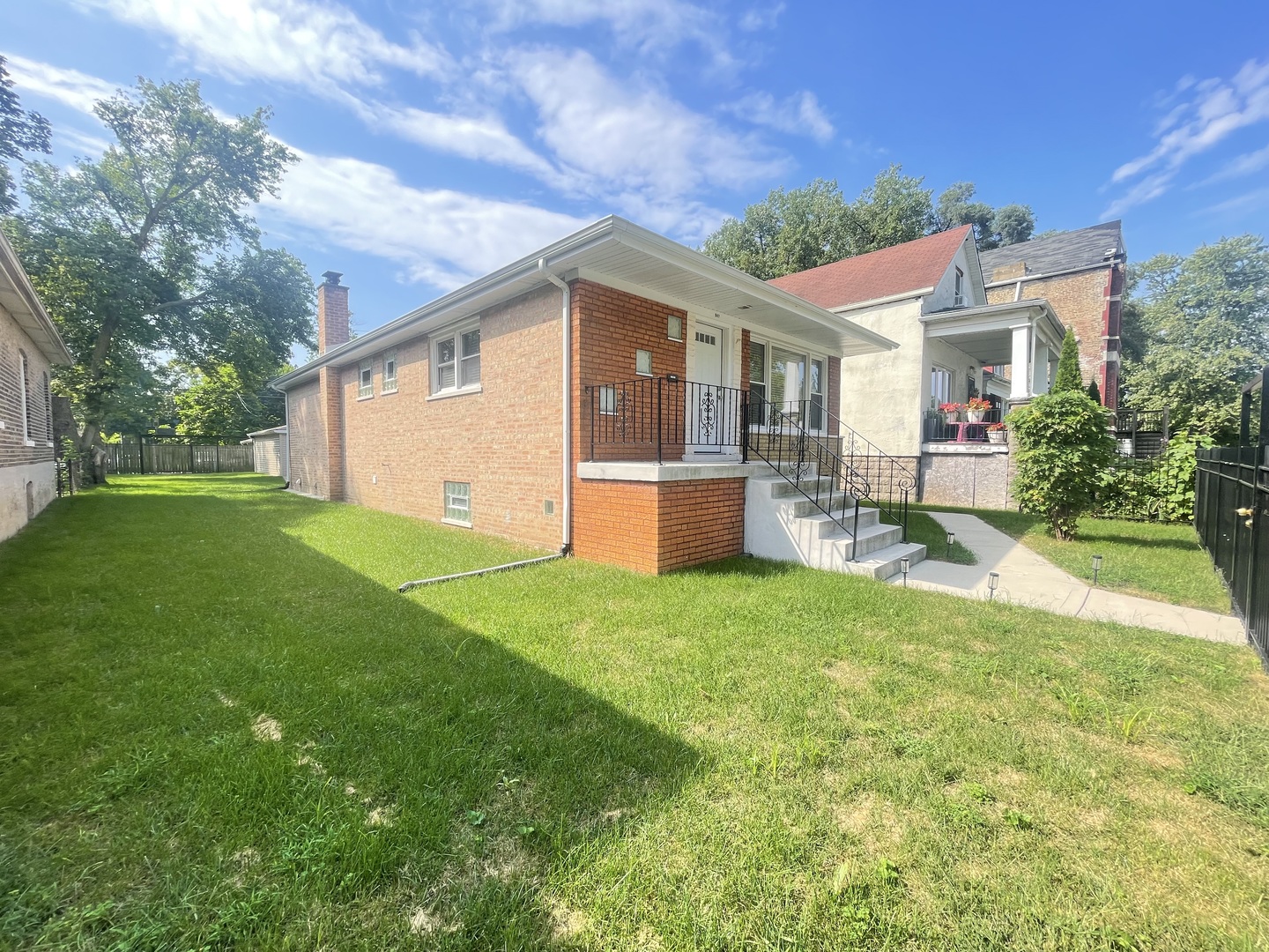 main property photo 4
