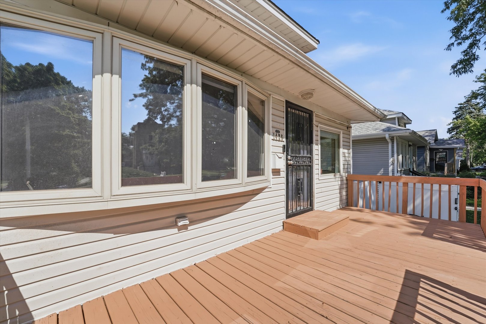main property photo 40