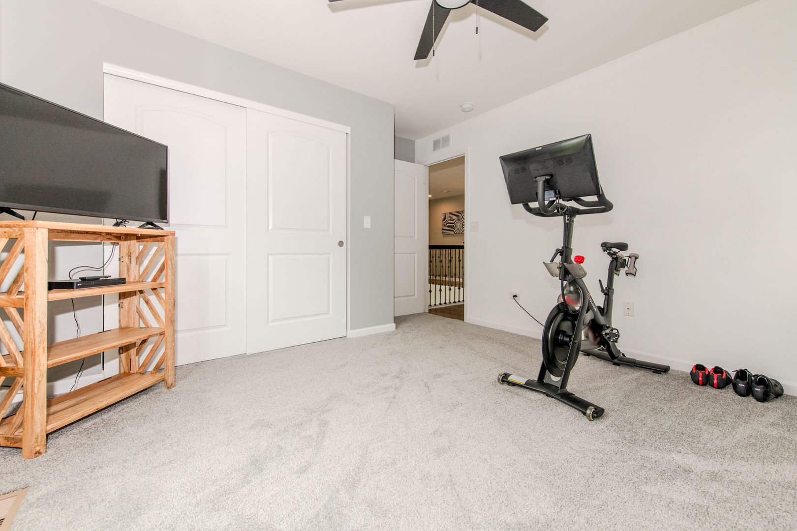 main property photo 70