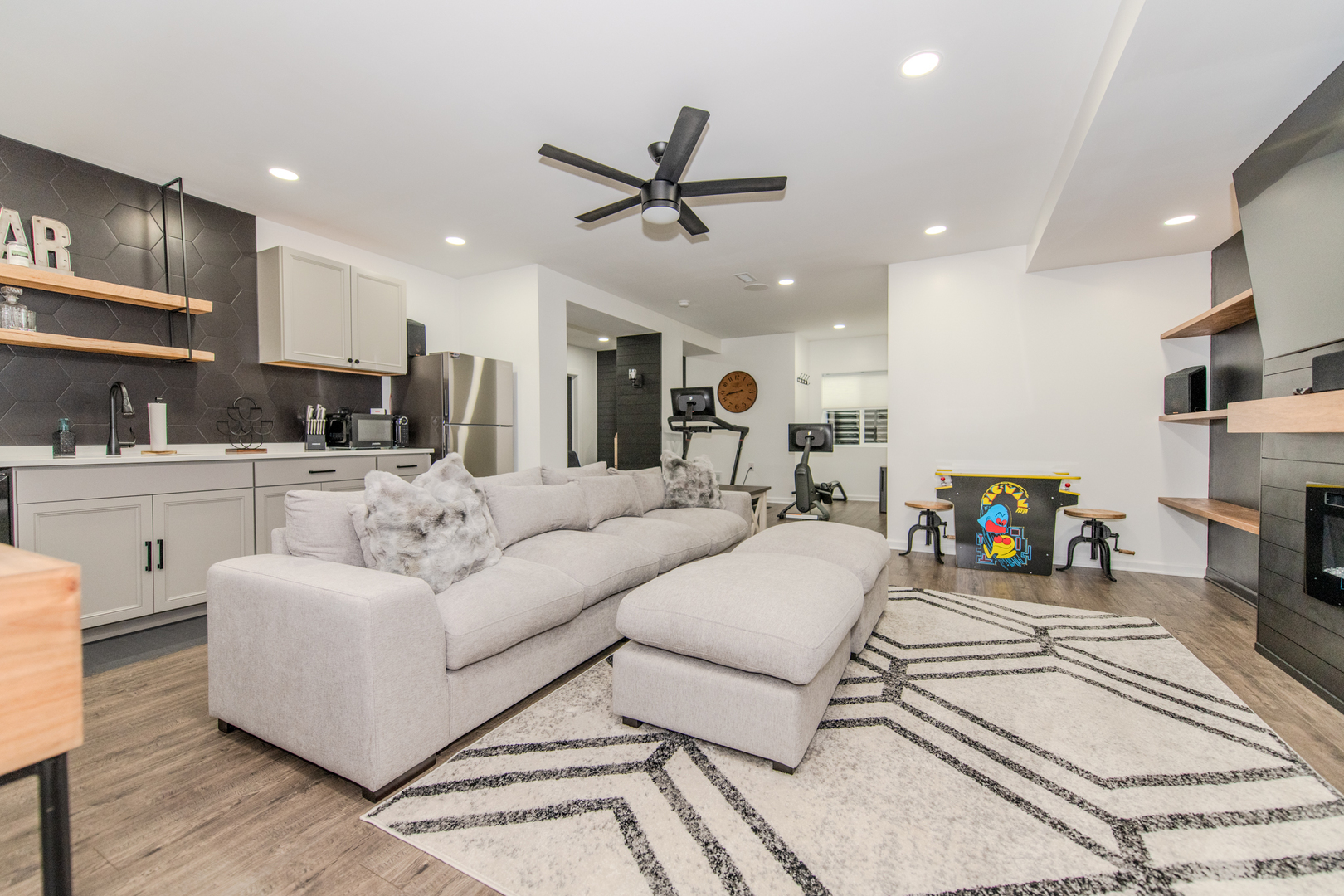 main property photo 75