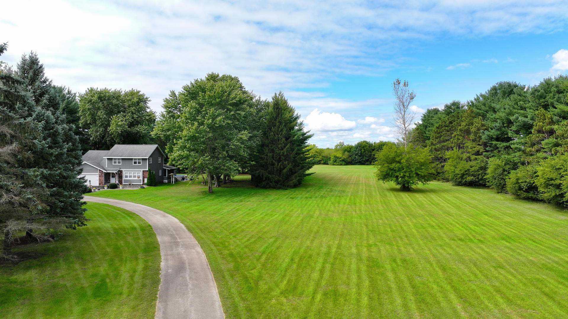 main property photo 35