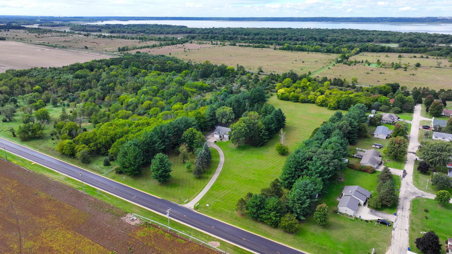 main property photo 37