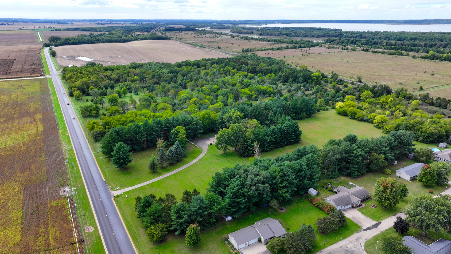 main property photo 39