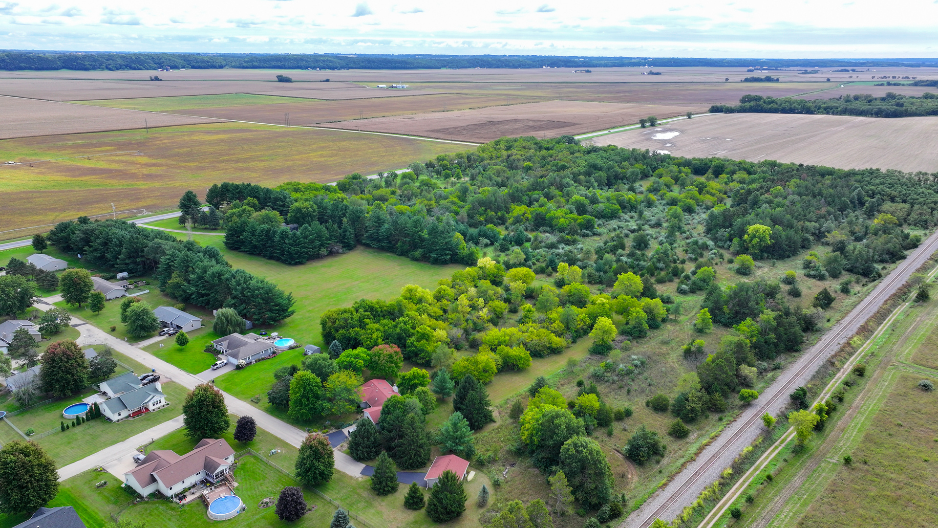 main property photo 41
