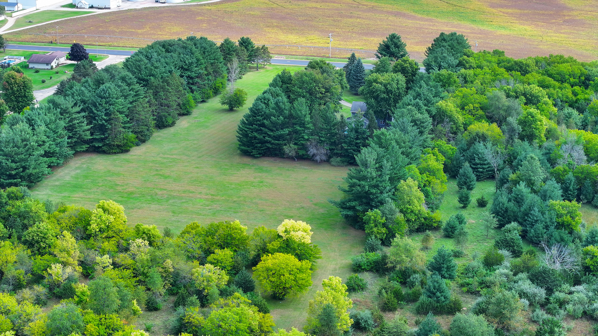 main property photo 44