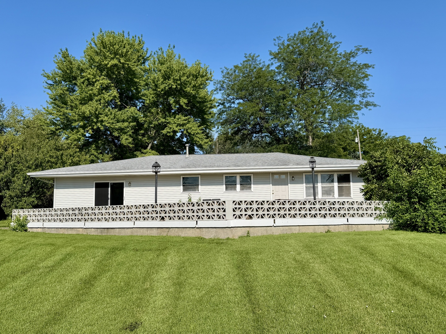 main property photo 14