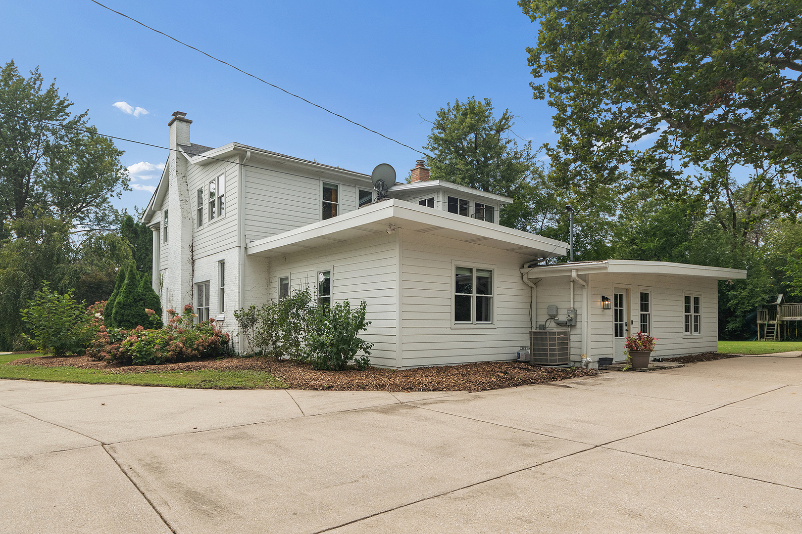 main property photo 53