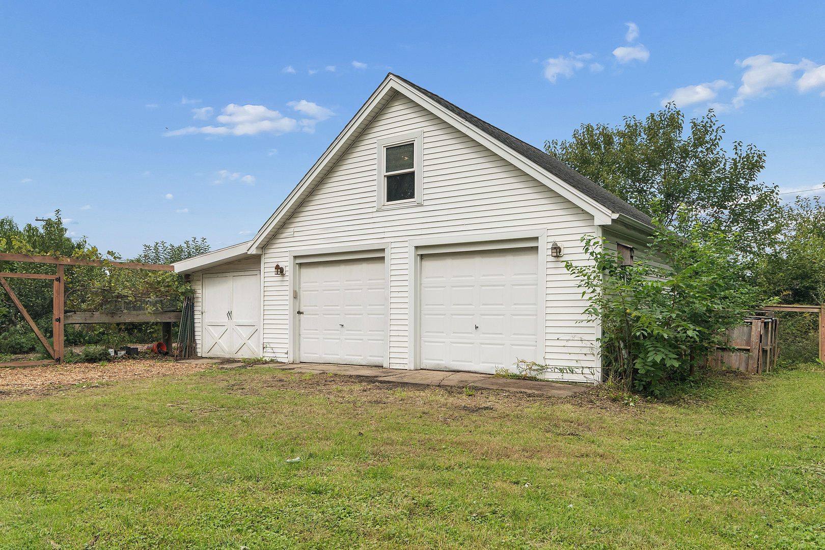 main property photo 54