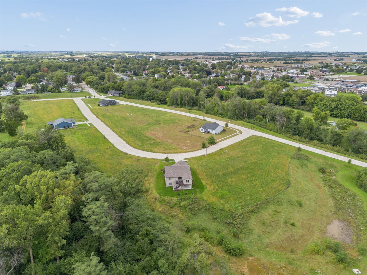 main property photo 5